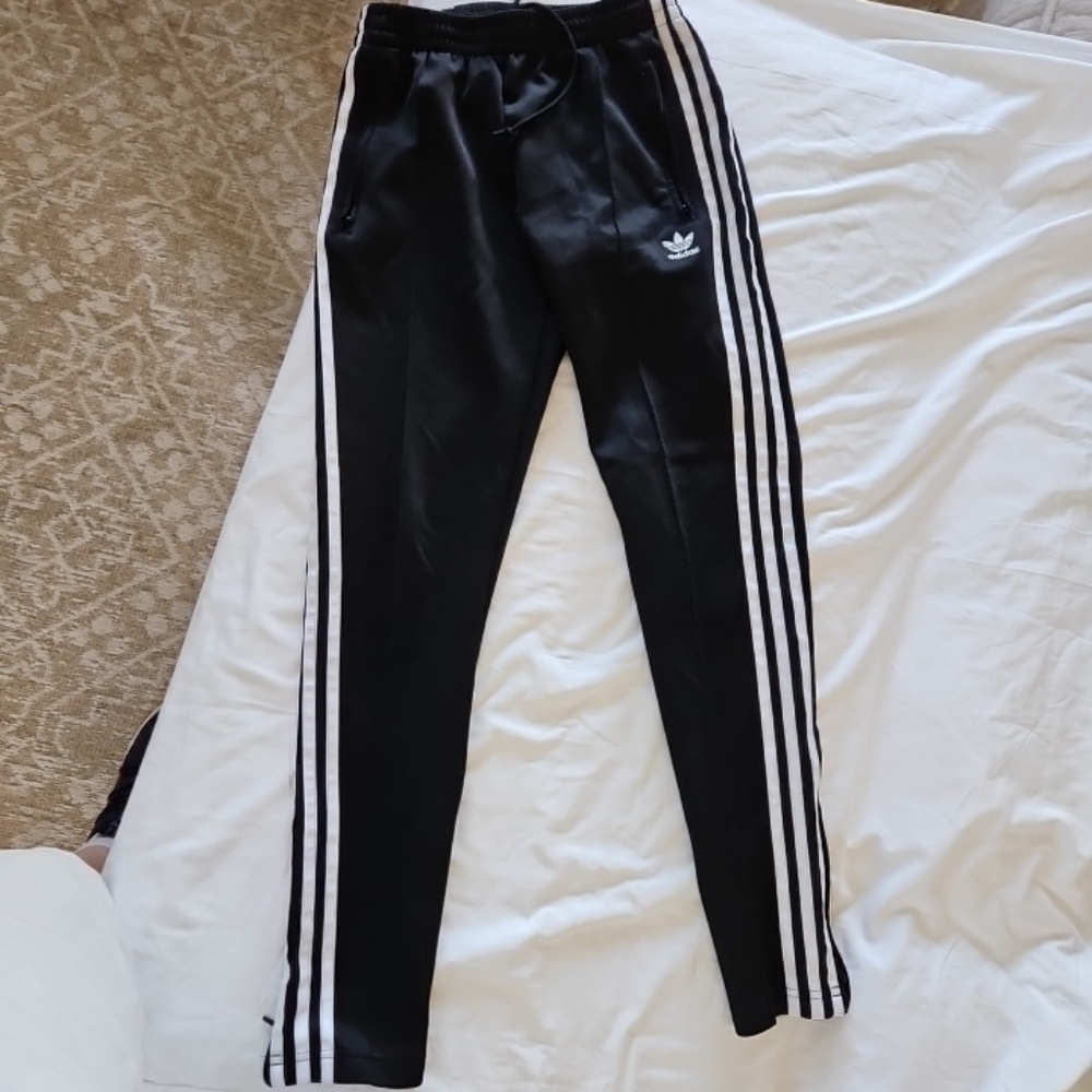 ❌️❌️SOLD❌️❌️Adidas Originals three stripe track jogger black pants women's XS - Picture 2 of 16